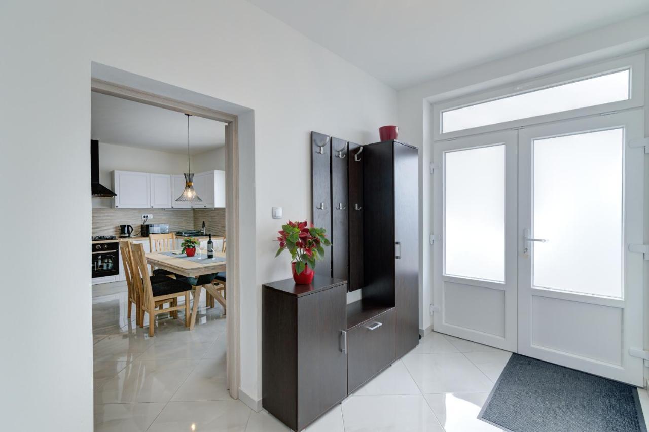 Apartment Luka Senj  Eksteriør bilde